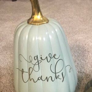 NWT GIVE THANKS CERAMIC MINT GREEN PUMPKIN BY KIRKLANDS